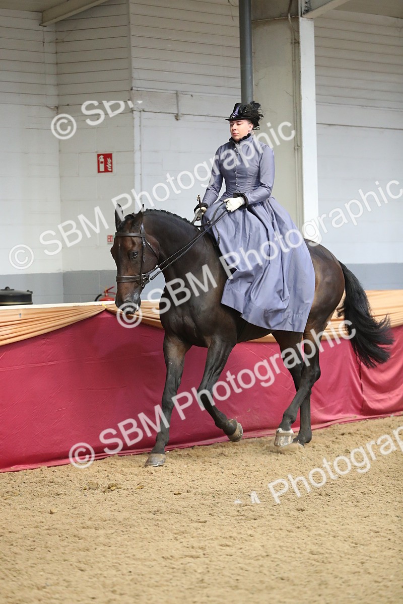 SBM_11593 - Class 105 Ridden Costume- Side Saddle