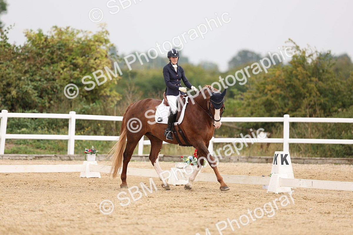 SBM_01635 - Class 9 - Novice 27 Champs