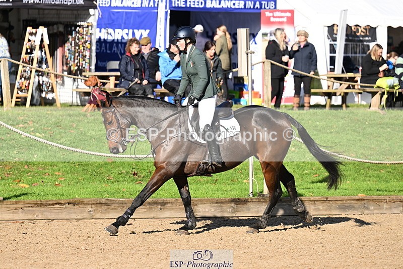 251024A-105106-06601 - B-150-Susie.Berry