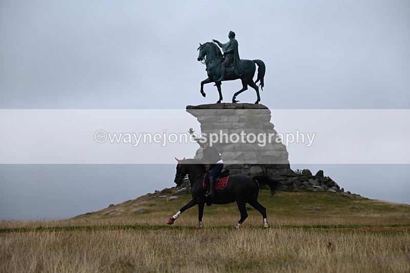 DSC_1710 - Time at Statue 12:13 to 12:32