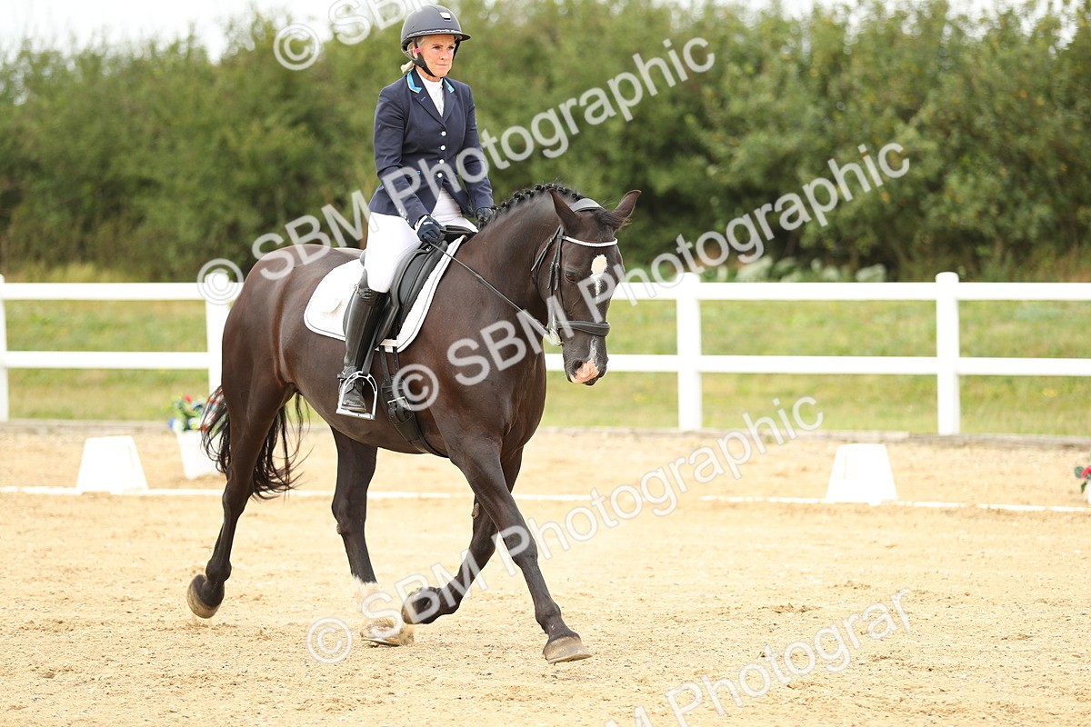 SBM_017735 - Class 14 - Novice 23 - 13.52-14.55