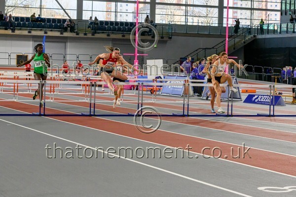 Age26SUN-918305 - Track Female