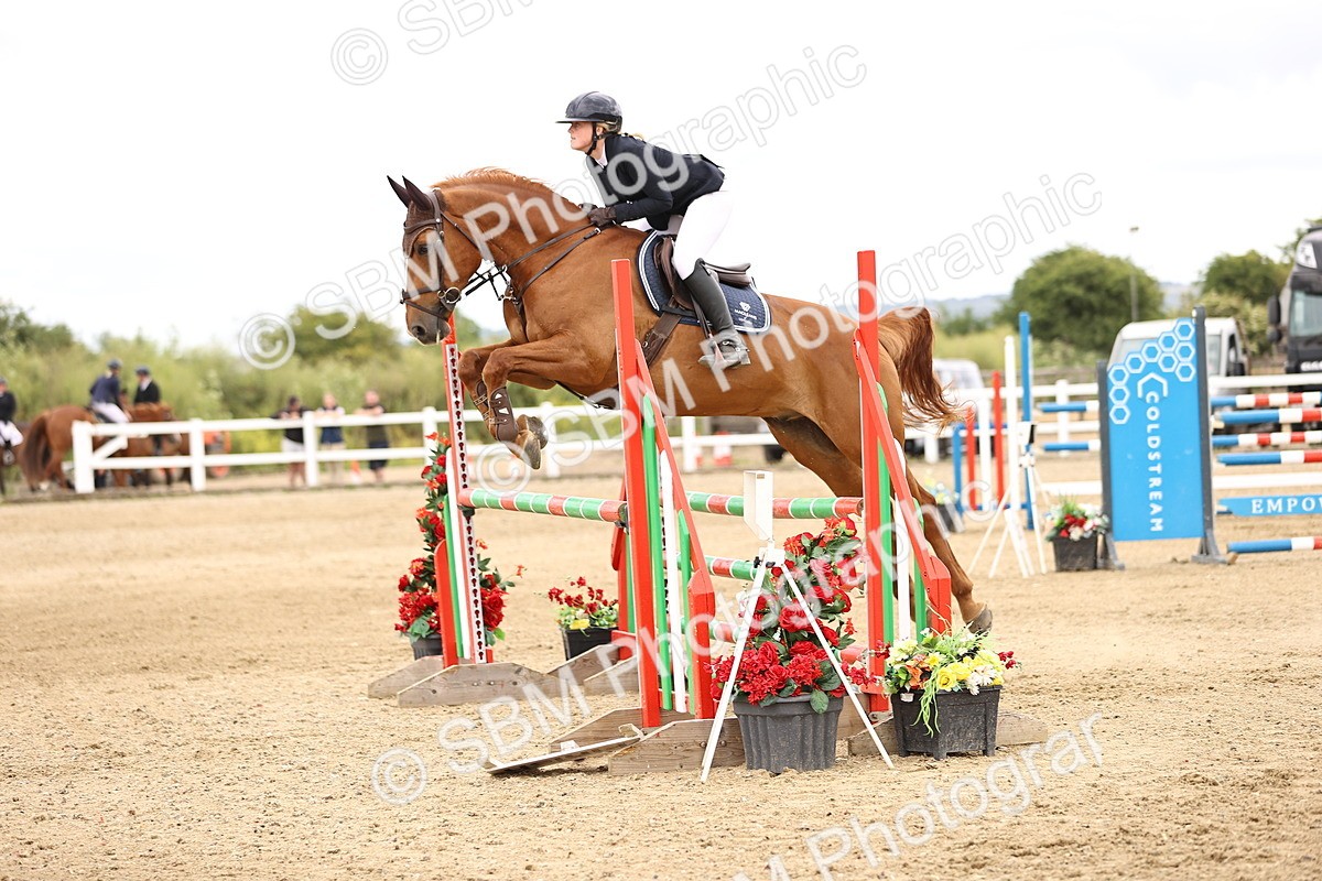 SBM_007717 - Class 19 - Senior Newcomers - 1.10m