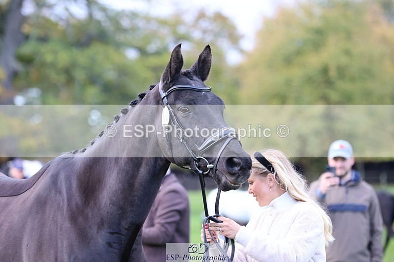 251026A-103430-23110 - E-393-Saskia.Rioux