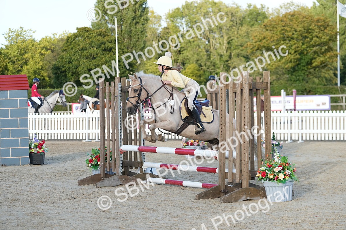 SBM_29459 - J44 - Horse & Hound Open 70cm