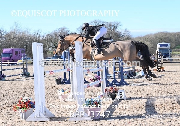 BPP_3747 - CLASS 8 Senior Newcomers/ 1.10m Open