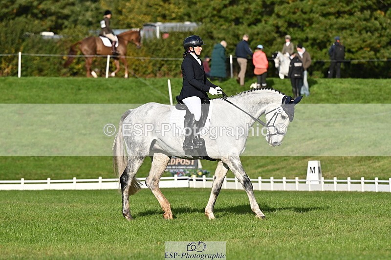 251024A-101225-08261 - G-554-Kerri.Mcnicol