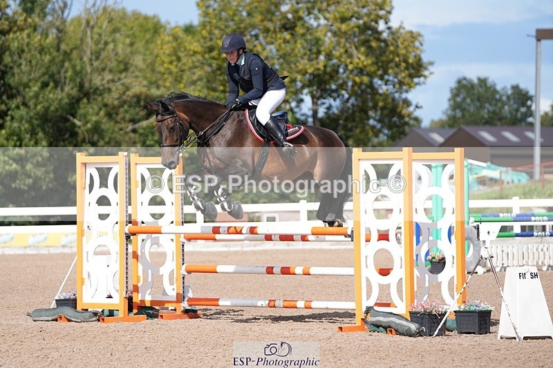 250912-142330-04947 - Cls 25 1.05m Amateur Quali