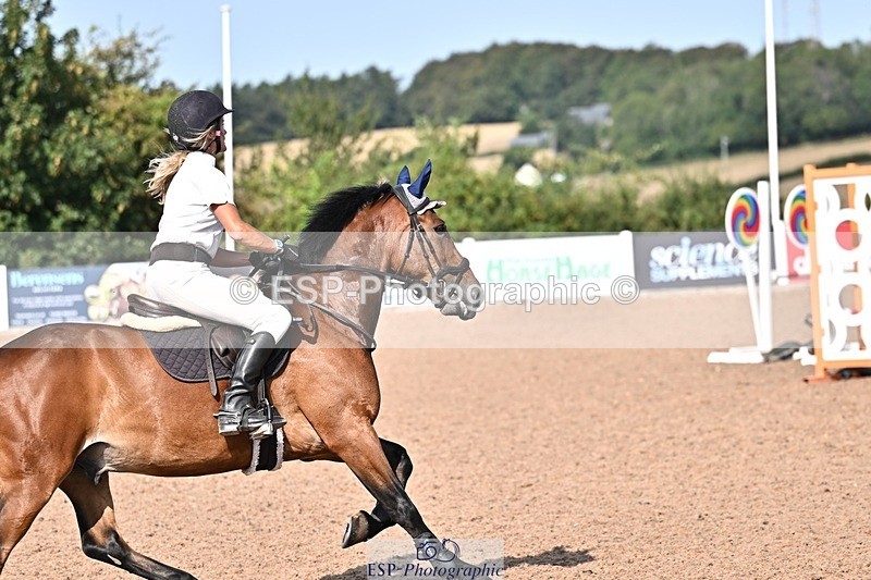 260812-100118-00146 - Cls 2 British Novice and 90cm