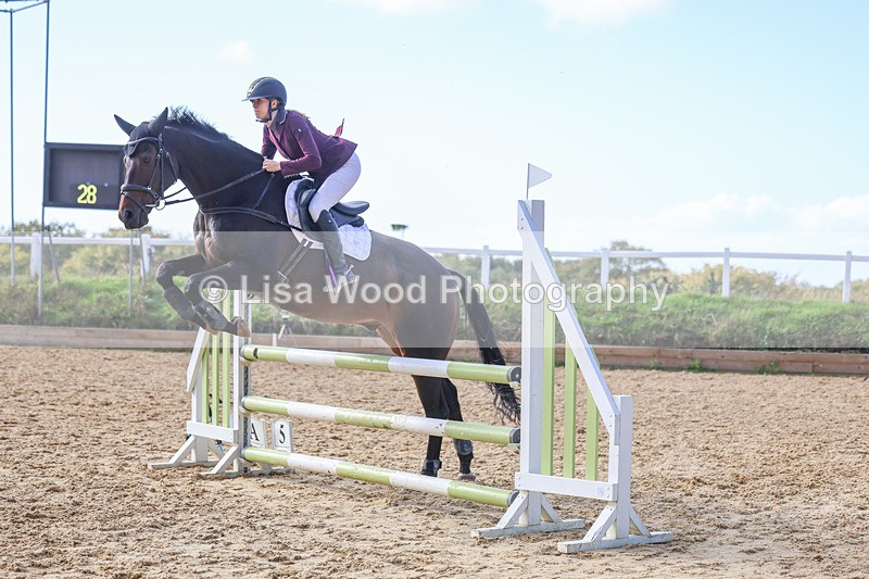 3E7A5382 - Class 10: 90cm open