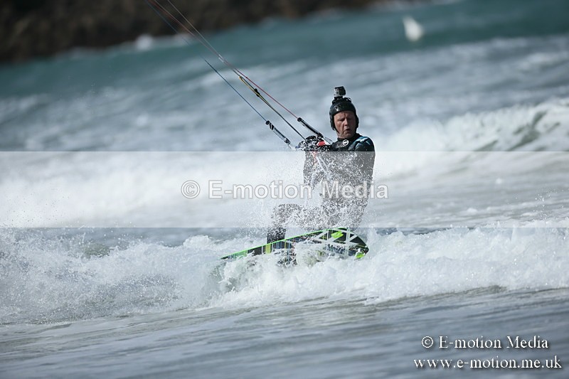 KS 020413-107 - Kite Surfing