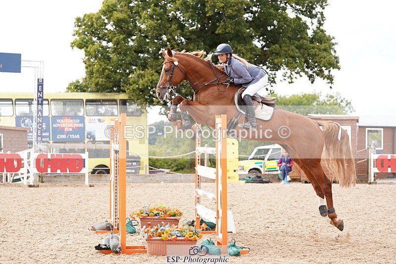 240915A-151338-10811 - Cls 28 Chard Sept GP Jump Off