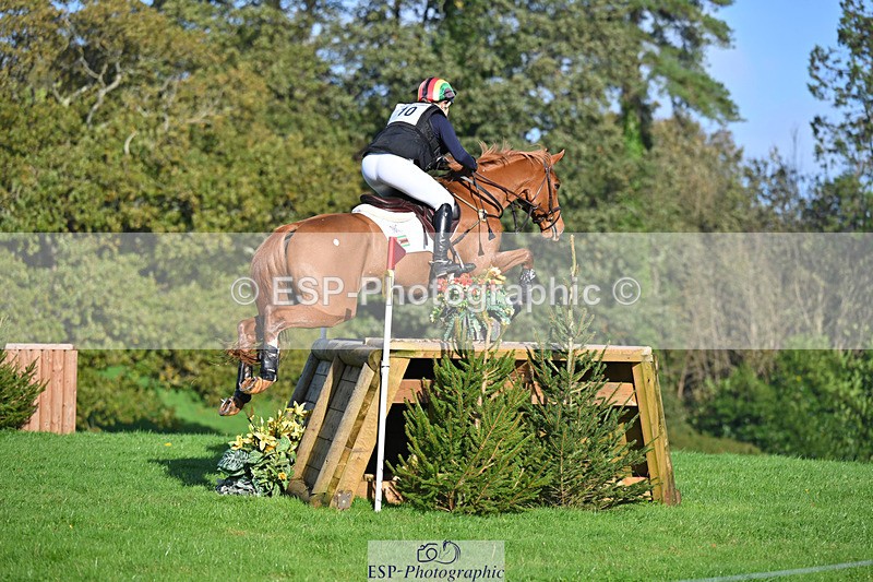 241025-110653-06664 - 010-Julia.Norman-SCOTCH.ON.THE.ROCK'Z