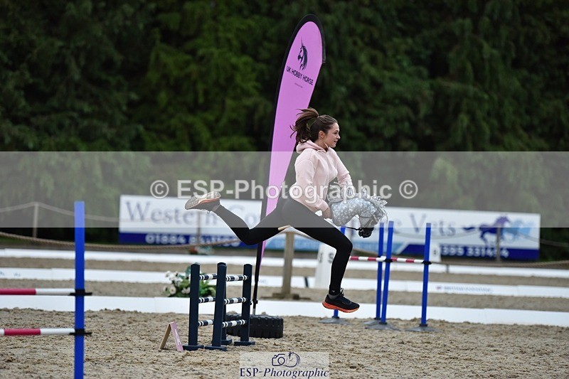 240523-202410-06842 - Hobby Horse Comp