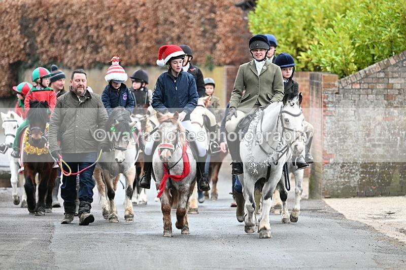 WJ7_1102 - Pub Corner