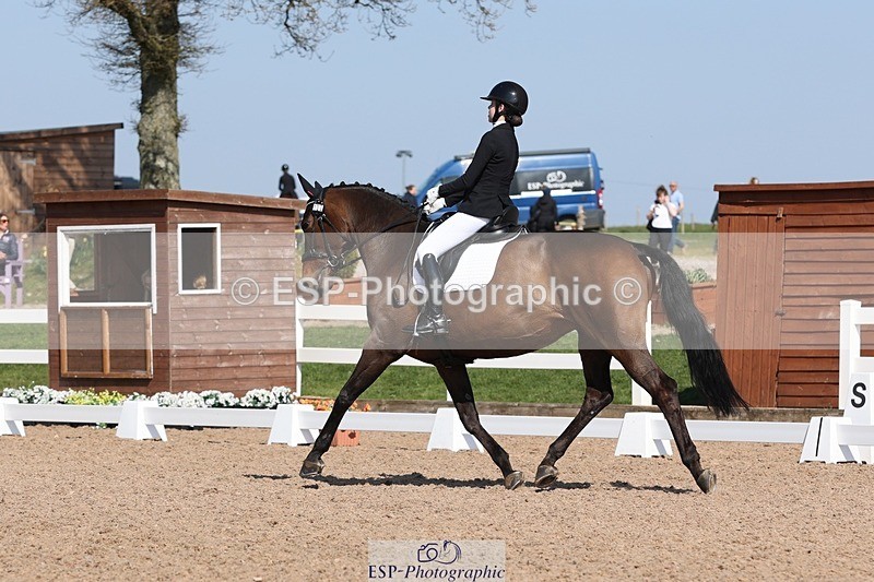 250404-150303-07019 - 122-Marie-Ayesha.Barilits-Gupta-Waverley.Furst.Dance