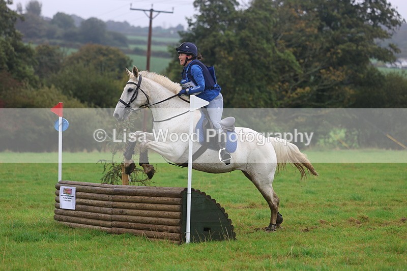 3E7A1389 - Class 2: 70cm: Half Roll Top