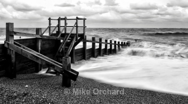 Breakwater Steps - The Dip - Felixstowe - Suffolk - Seascapes