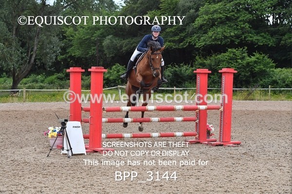 BPP_3144 - CLASS 13 SUN Senior BritiNovice/ 90cm Open