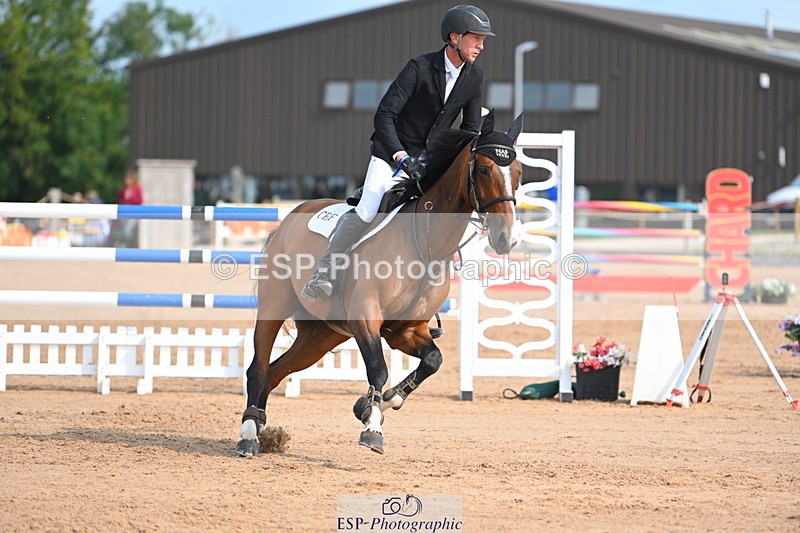 230721A-093740-04977 - Cls 2, 2 Star Small 1.30m