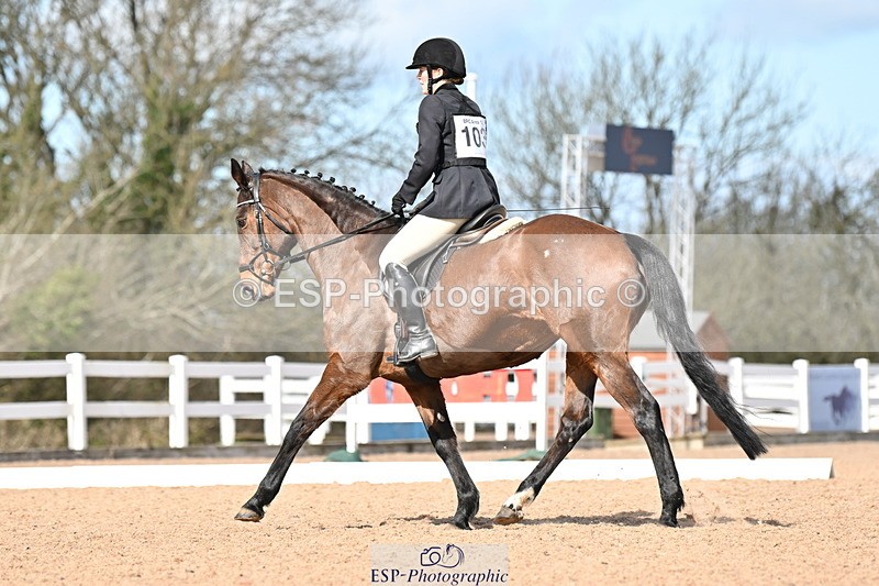 240324A-123738-02317 - Novice 28, 12.15 to 13.00