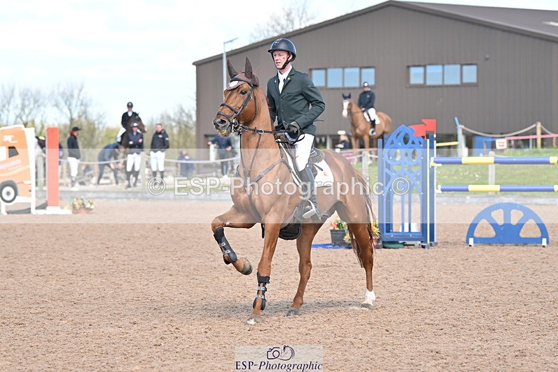 240418A-111442-02506 - Cls 5, 2 Star Medium Tour 1.35m