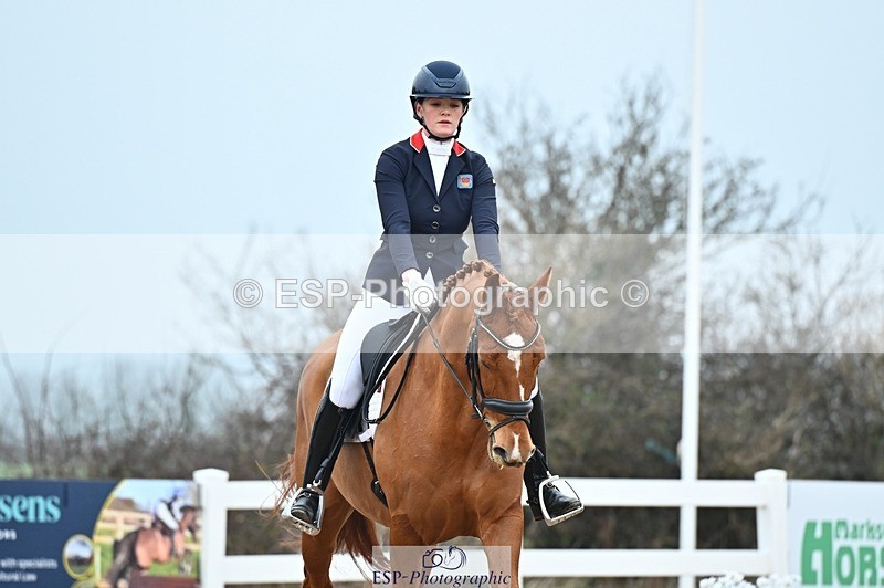 250214-094318-00664 - 161-Maddy.Frewin-Zevrado.Bliss