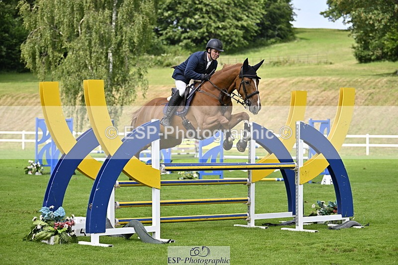 250613A-105944-00662 - Cls 1 Snr Newcomers and 1.10m Open