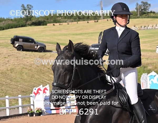 BPP_6291 - CLASS 11 THURS GFS Saddles Senior Newcomers/1.10m Open