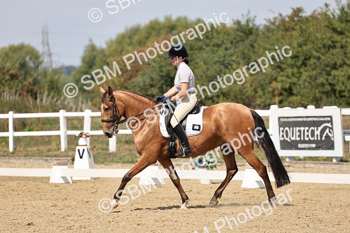 SBM_018635 - Class 16 - Novice 5 - 12.08-13.11