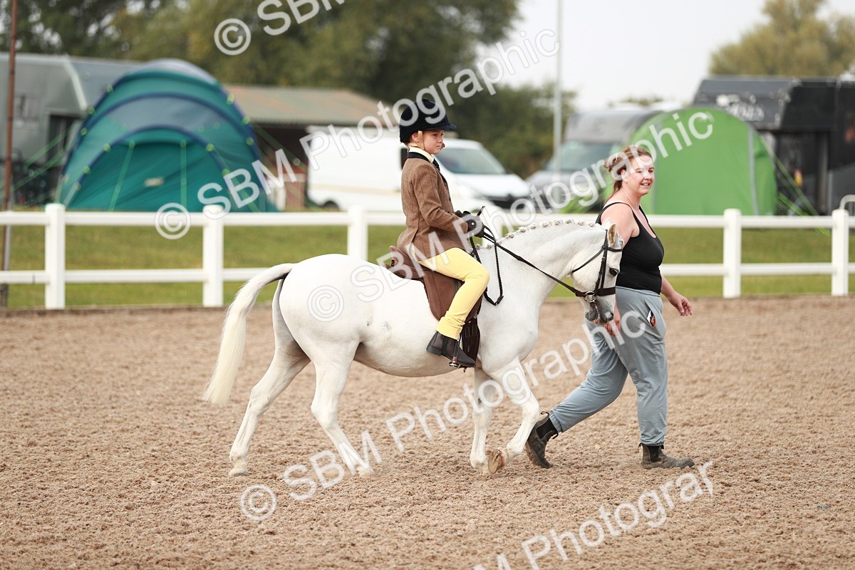 SBM_09420 - Class 202 Best Turned Out Ridden