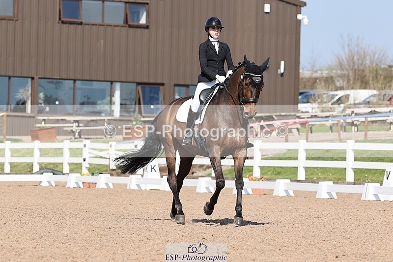 250404-150628-07029 - 122-Marie-Ayesha.Barilits-Gupta-Waverley.Furst.Dance