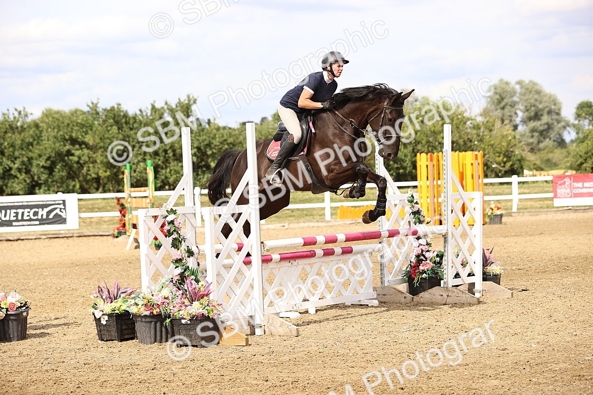 SBM_002310 - Class 18 - Ariat Senior British Novice- 90cm Open