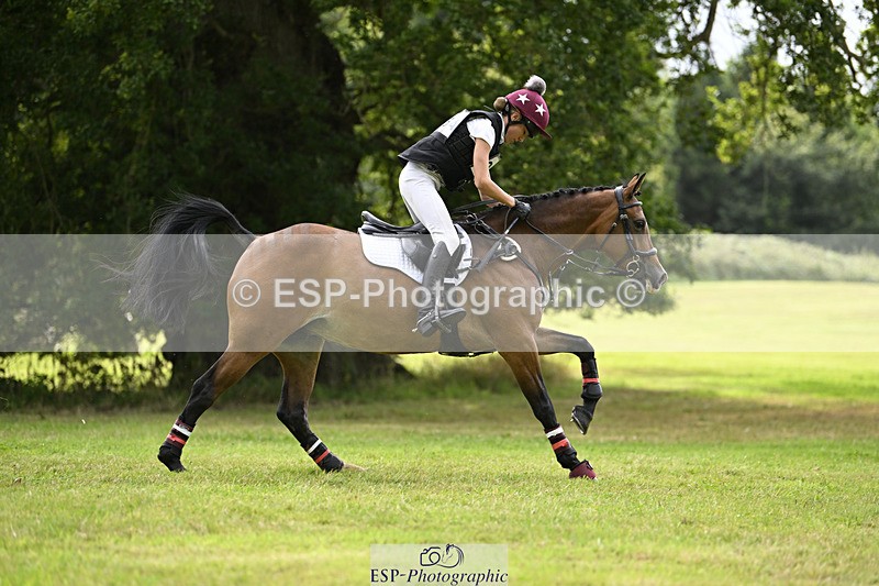 240825X-161812-36250 - 80cm XC 15.30 to 16.30