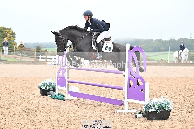 251003-113614-00500 - Cls 2 Newcomers and 1.10m