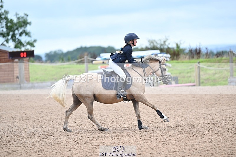 240813-151603-00028 - Clear round & 60cm