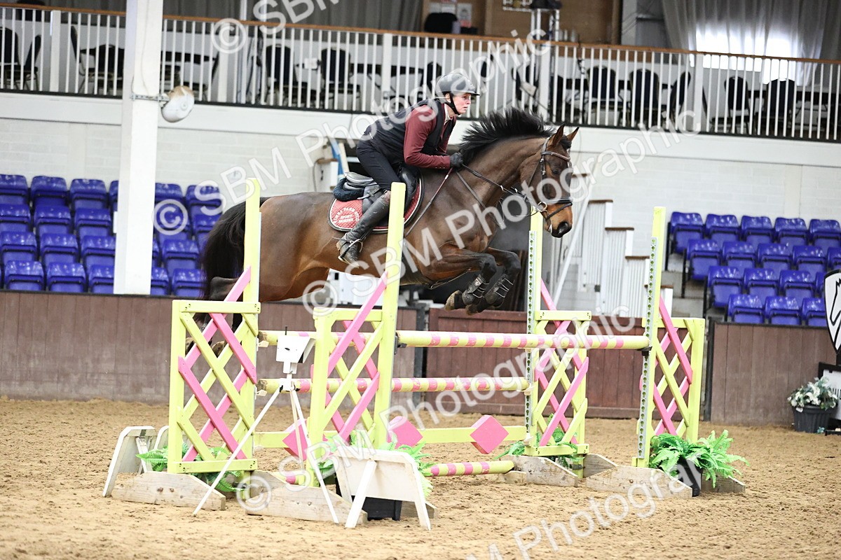 SBM_005397 - Class 17 - Senior Newcomers 1.10m