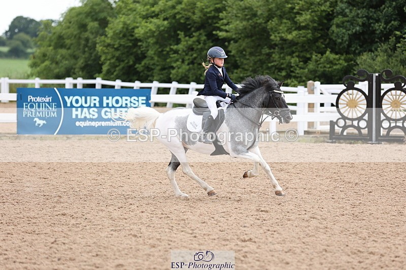 240630A-175537-16220 - Cls 28 Stepping Stones 128cm + 138cm