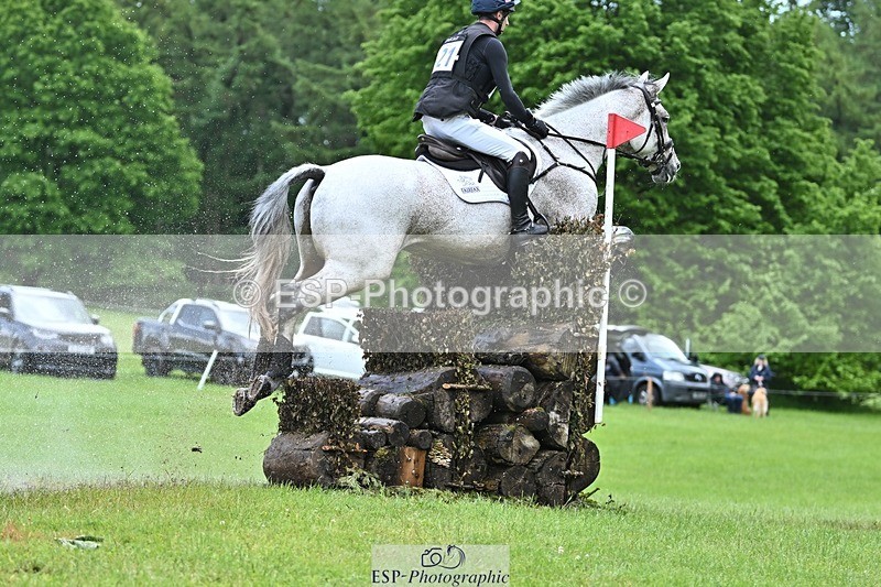 240526-132644-22867 - 421-ASK_FOR_MANCHIER-Tom_Jackson