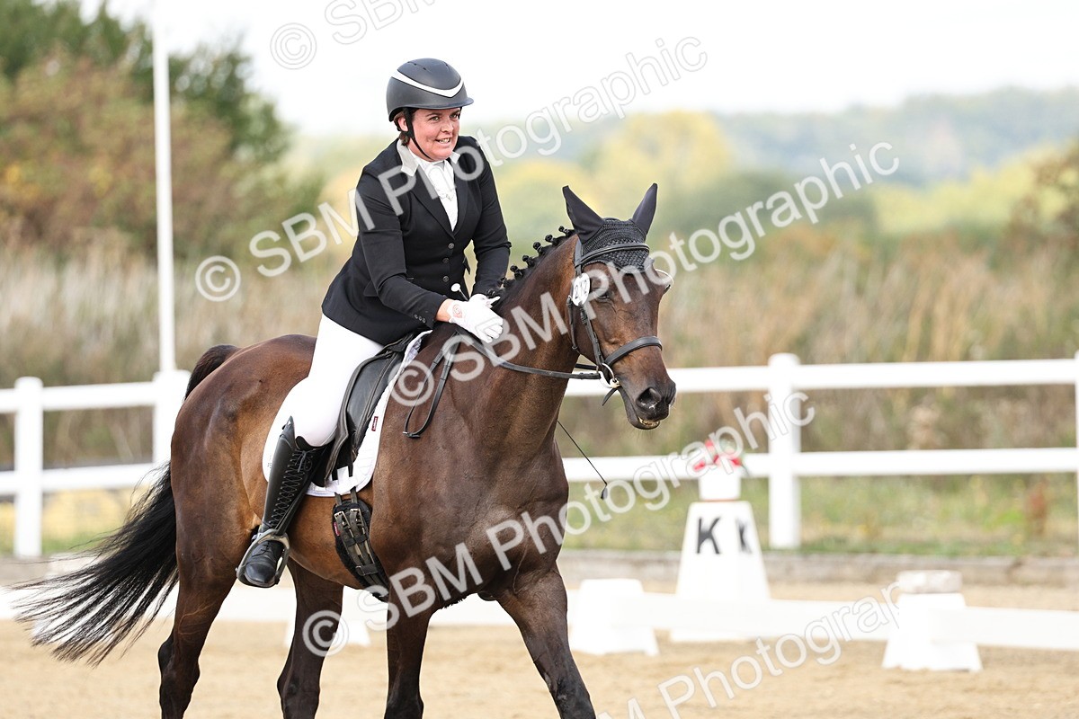 SBM_018193 - Class 16 - Novice 5 - 11.12-12.01