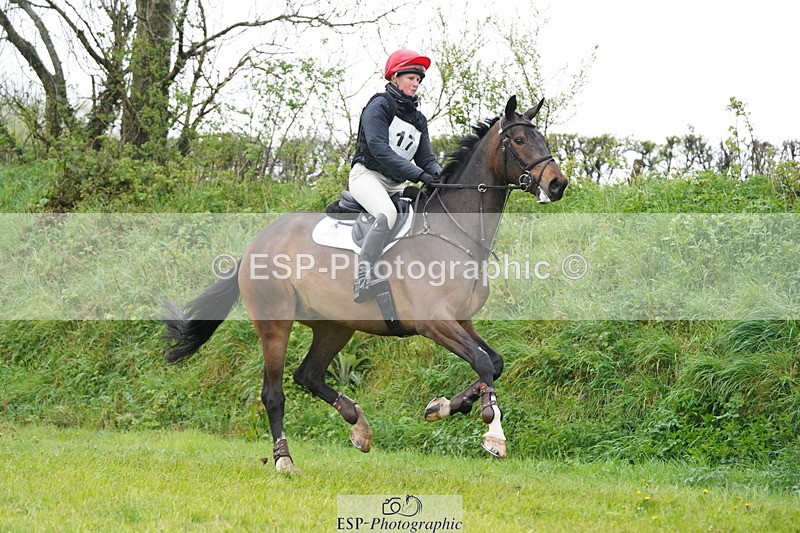 250418-102448-00987 - 017-Rosie.Bradley-Hole-KILMOUNTAIN.TOYBOY