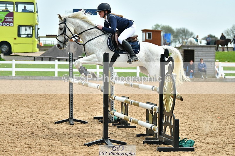230514A-131525-02904 - Cls 25 Pony Foxhunter & 1.10m Open