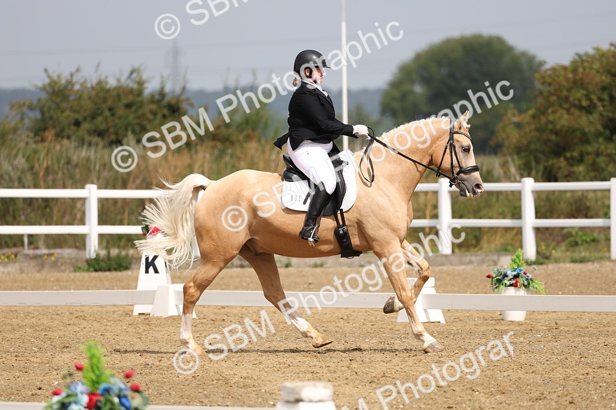 SBM_005829 - Class 6 - Novice 6 - 10.26-11.29