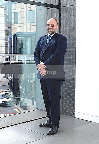 _MWP4098 - Professional Headshot Photography.