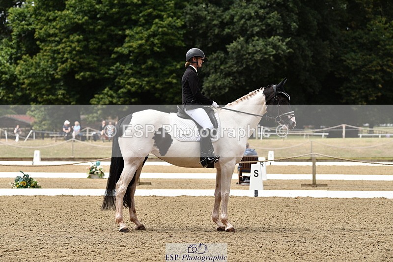 140110A-012422-10917 - 002-Michelle.Wallis-Alvescot.Winning.Mood