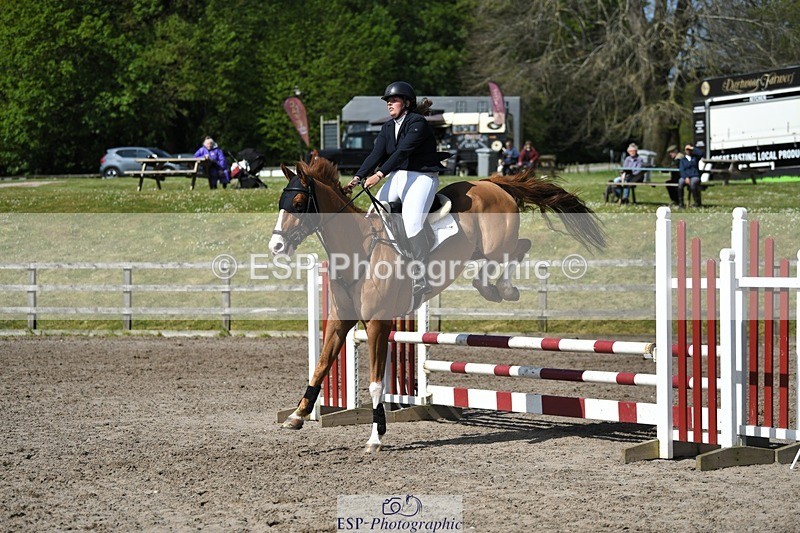 230512-103746-00561 - Cls 10 Snr 85cm Schooling