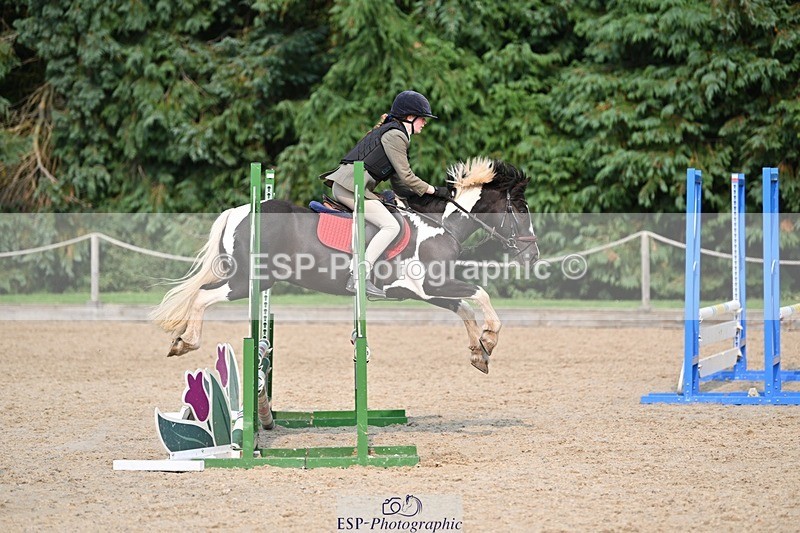 240818-162649-05464 - Cls 13 Pony Intro 70cm