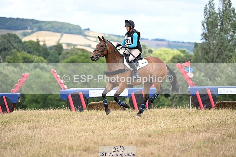 250803A-155614-16420 - O-687-Christina.Wiederkehr-KILLINAS.OISIN