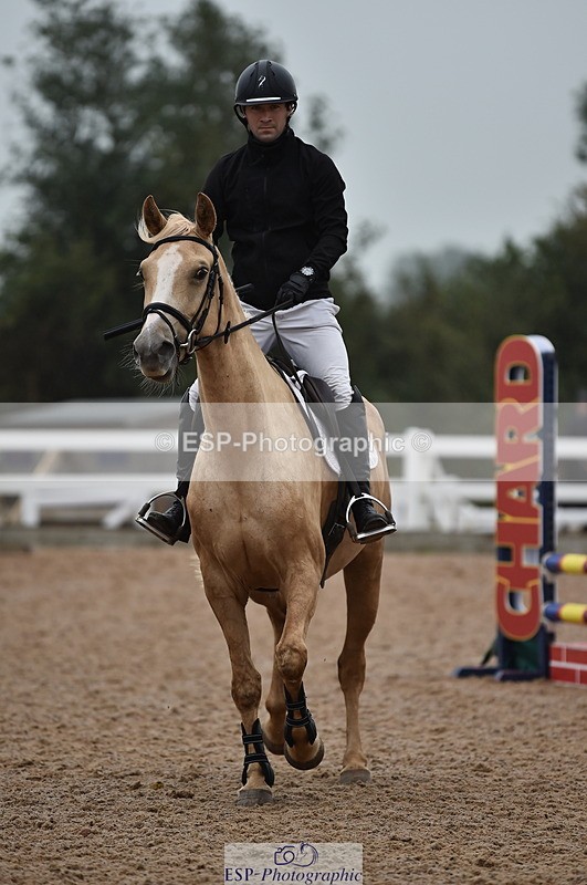 220829A-160300-00131 - 70cm Classes 3a 3b & 4