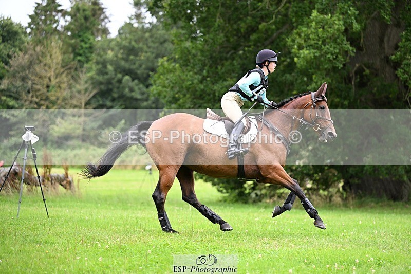 240803-125106-04165 - 119-Izzy_Baines-RIGHT_ON_QUE